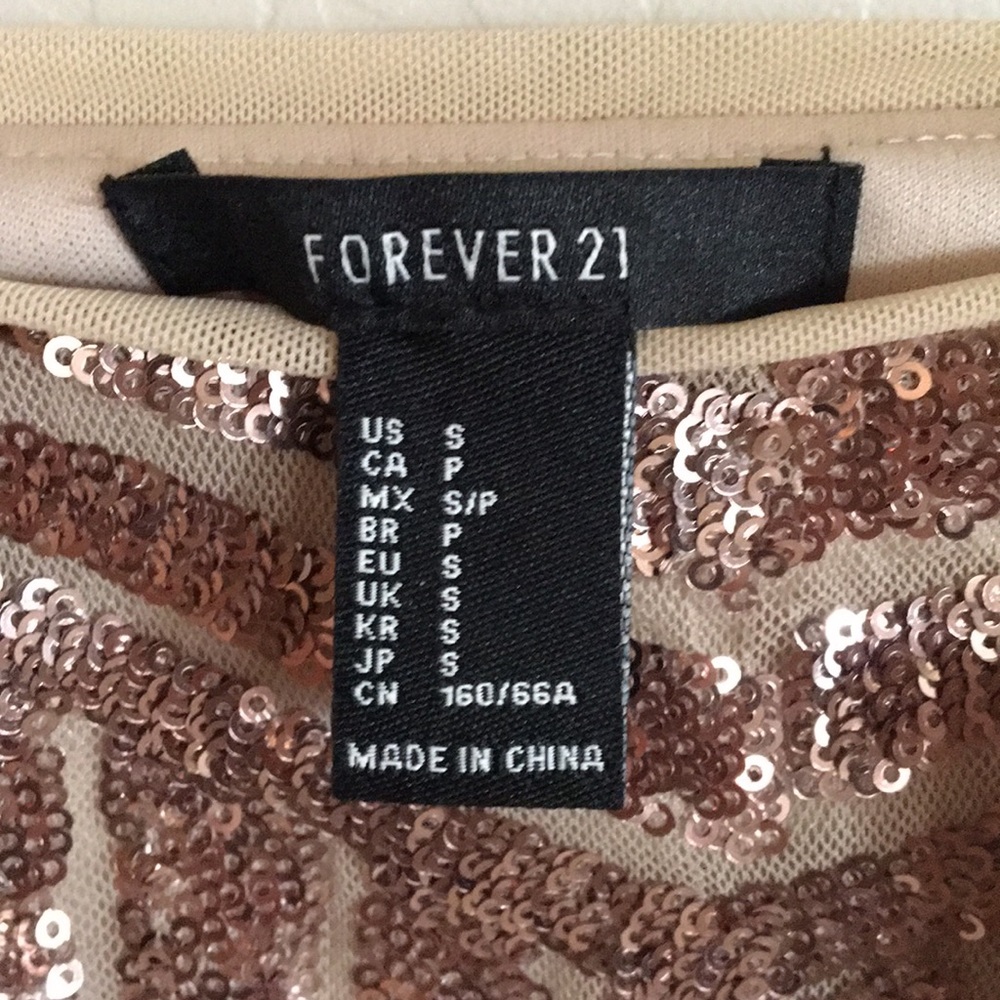 Rose gold sequin mini skirt - Picture 3 of 3